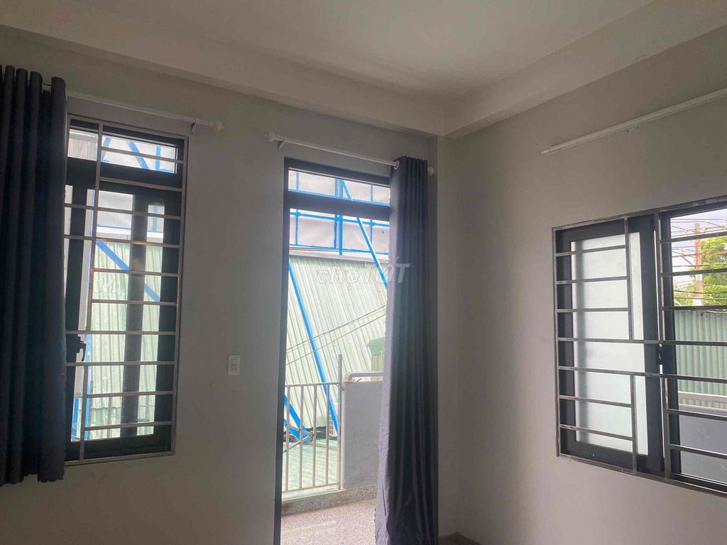 Cho thuê phòng trọ 20m² đường Nguyễn Văn Quá giá 3.9 triệu - Nội thất mới 100%!