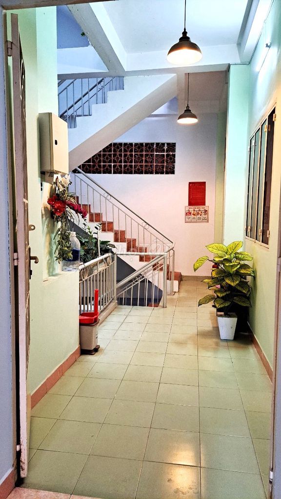 Phòng cho thuê 25m² đường Cô Bắc, Quận 1 - An ninh, tiện nghi đầy đủ