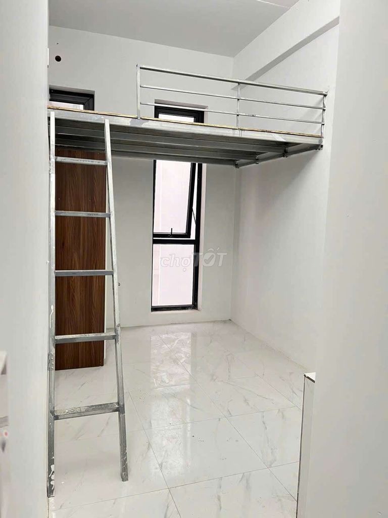 Phòng trọ gác xép 25m² tại Louis City - View ban công cực chill chỉ 3.55 triệu