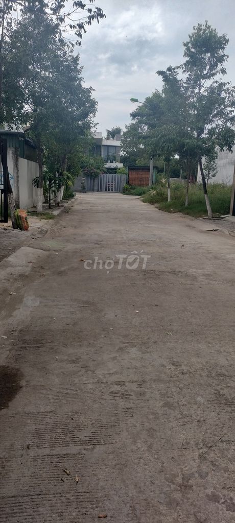 Bán đất Thổ cư 5x19m mặt tiền đường nhựa 8m tại TP Quảng Ngãi - Cơ hội đầu tư tuyệt vời!