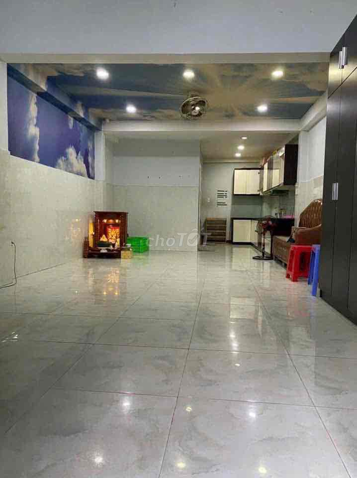 Nhà cho thuê tại Quận 7, 70m² giá 15 triệu - Ô tô vào tận nơi!