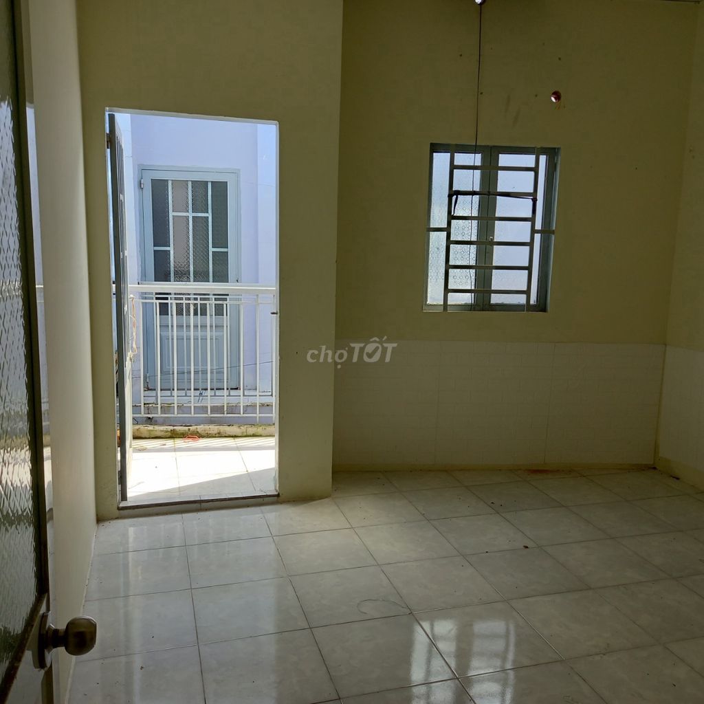 Bán Nhà 2 Phòng Ngủ, Đất Thổ Cư 26m² - Giá 1 Tỷ, Sổ Hồng Chính Chủ