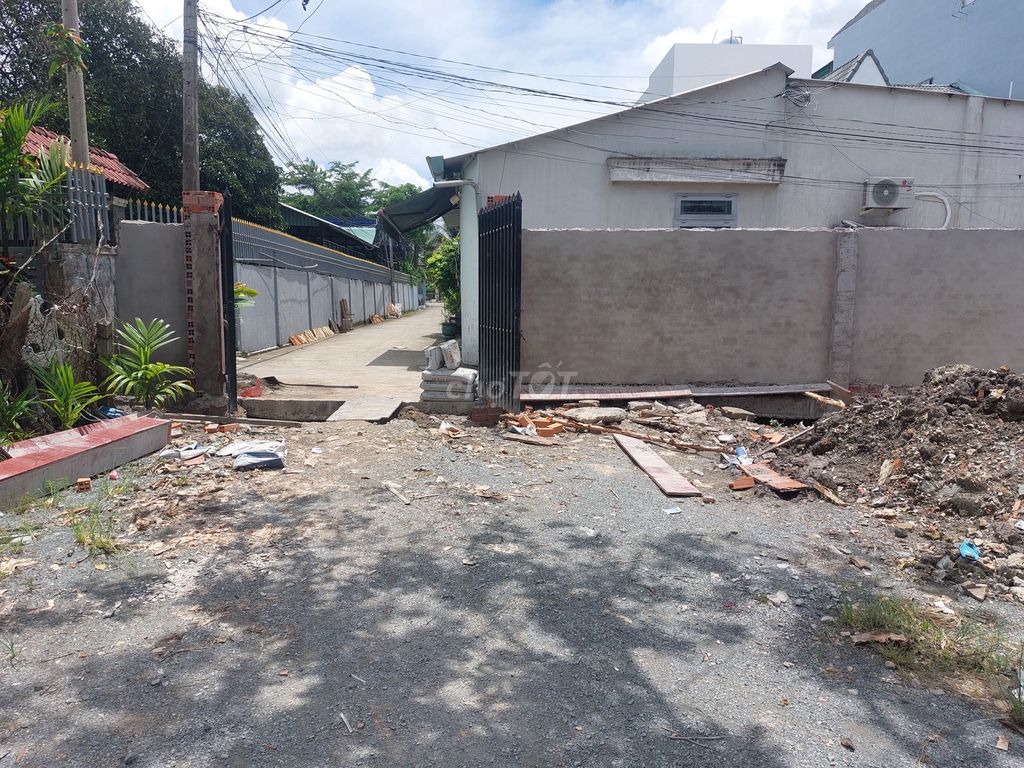 Đất thổ cư 2020m² tại P. Hưng Định, Bình Dương - Sổ đỏ chính chủ, giá 25.5 tỷ