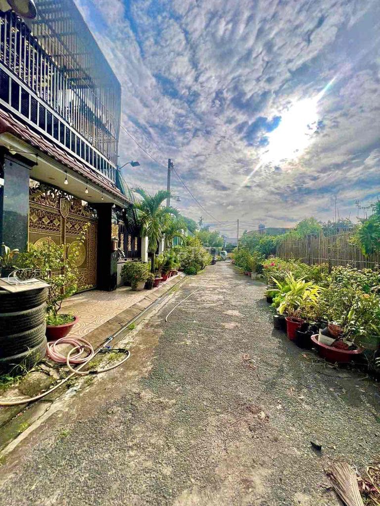 Kho xưởng cho thuê Tân Hiệp Hóc Môn 250m² giá 8 triệu - Phù hợp cho mọi ngành nghề!