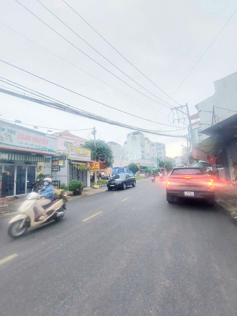 Nhà cho thuê mặt tiền Nguyễn Tư Nghiêm 122m² giá 25 triệu - Kinh doanh lý tưởng!