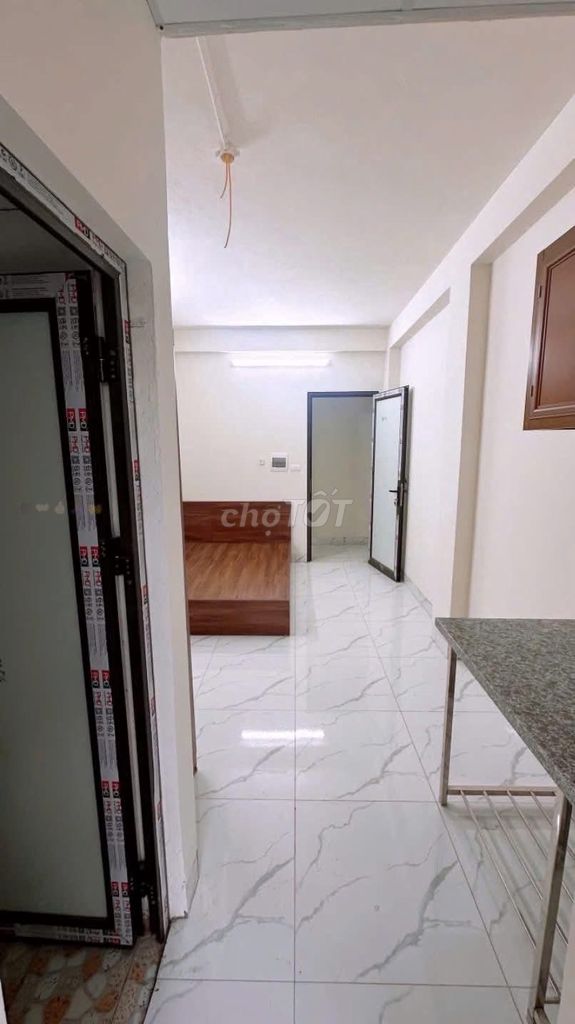 Phòng trọ khép kín Ngõ 252 Tây Sơn giá chỉ 2 triệu - Tiện nghi đầy đủ