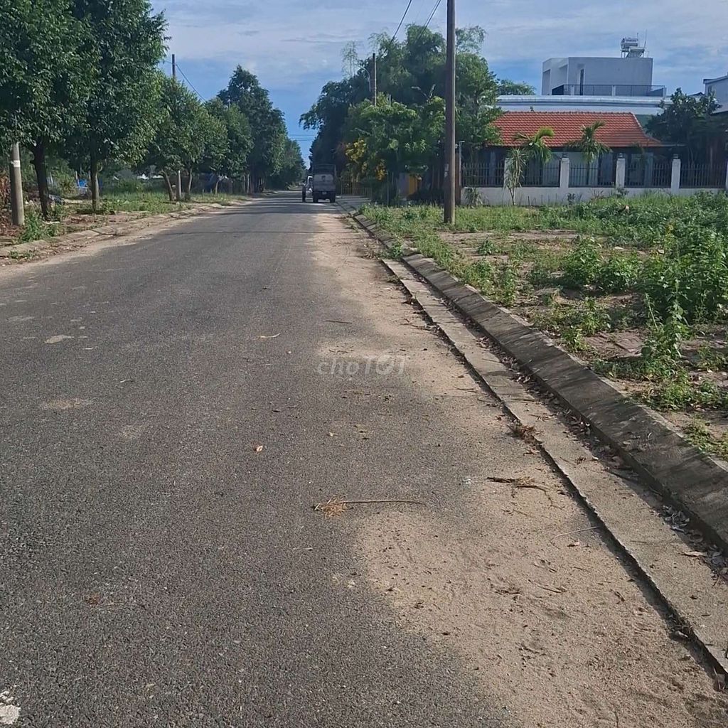 Đất nền khu đô thị 1A Điện Ngọc 392m² giá 10.6 tỷ - Cơ hội đầu tư tuyệt vời!