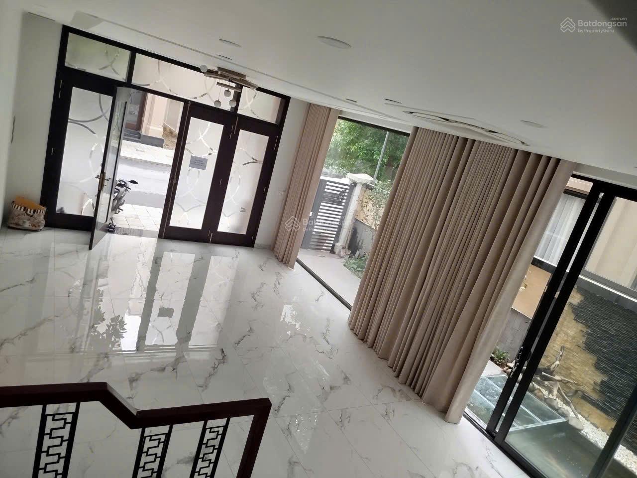 Chính chủ cần bán căn Townhouse 62.5m² tại Vinhomes Ocean Park 2 - Mặt tiền 5m, hoàn thiện 2 tầng, giá chỉ 8.9 tỷ!