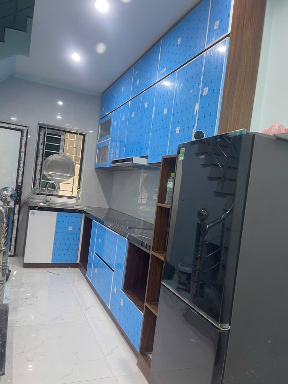 Nhà 5 tầng Đông Các, Đống Đa 35m² giá 8.5 tỷ - Full nội thất, sẵn sàng ở ngay!