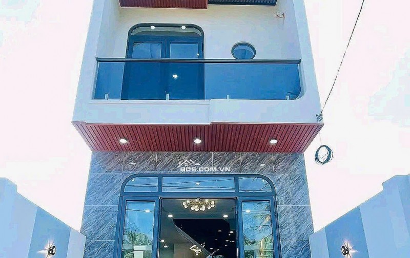 Nhà 2 tầng Thủ Dầu Một 120m² giá 2.4 tỷ - Tặng nội thất ngay!