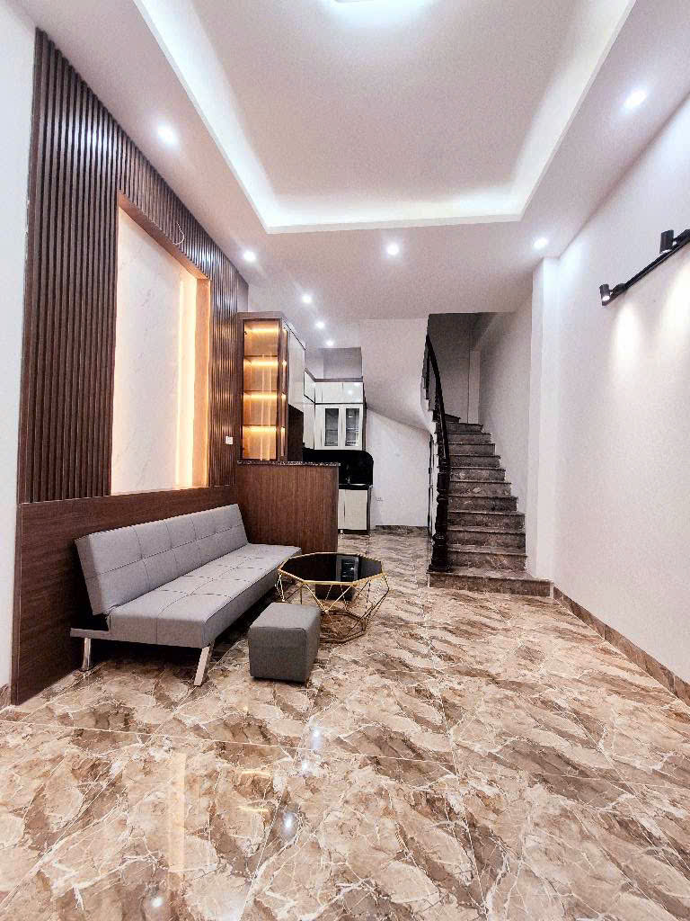 Nhà 5 tầng Khương Thượng 30m² giá 7.7 tỷ - Vừa ở vừa cho thuê!