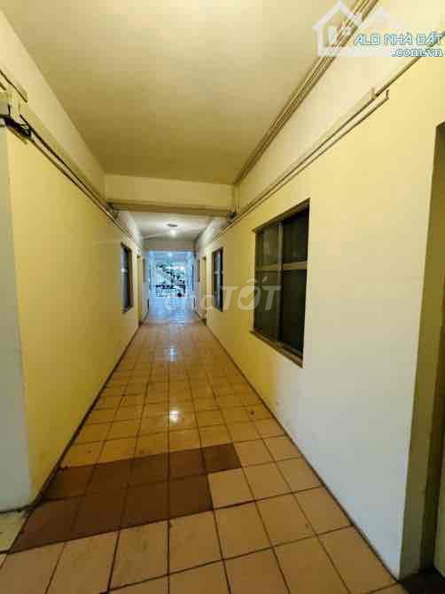 Chung cư Trần Quý Kiên, Cầu Giấy 60m² giá 5.2 tỷ - Chất lượng xây dựng tốt và tiện ích gần gũi!