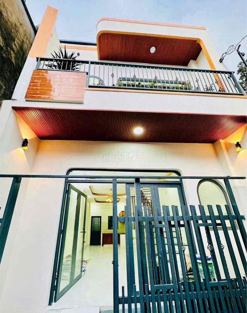 Nhà ở tại Phong Phú Bình Chánh 85m² giá 2 tỷ - Thương lượng ngay!