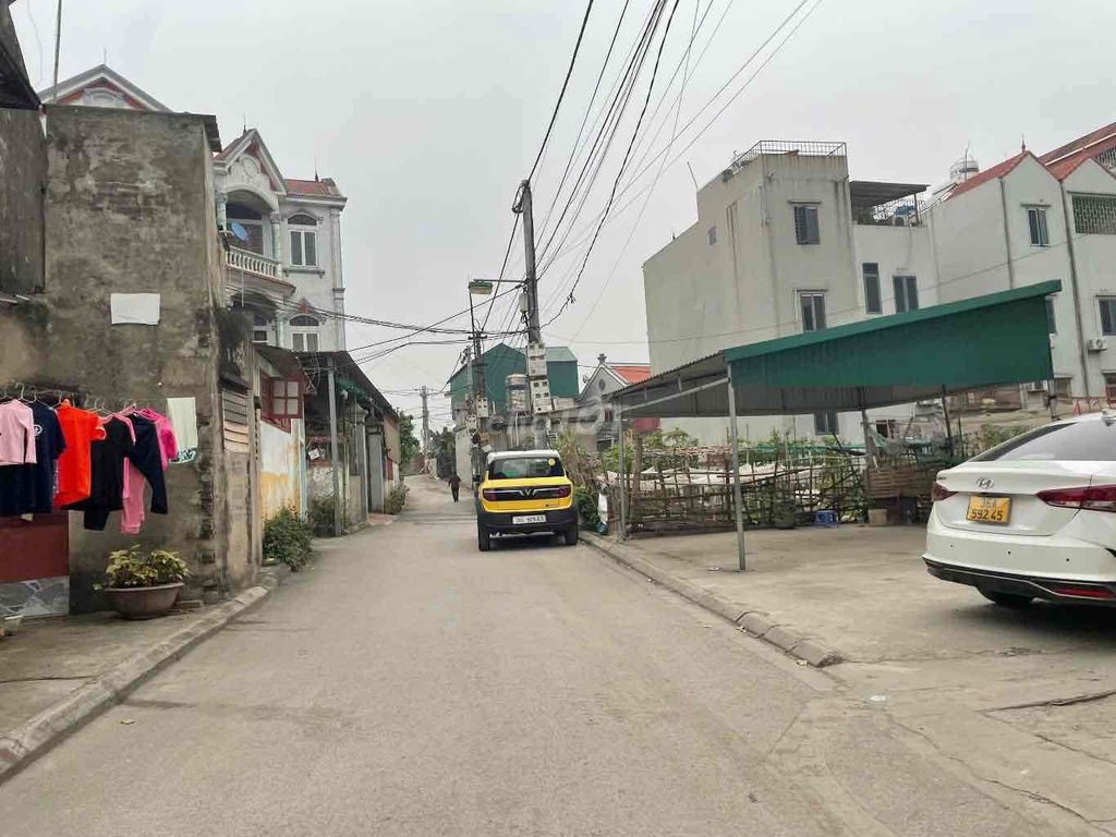 Đất Gia Lâm 100m² giá 4.85 tỷ - Đầu tư sinh lời, vị trí đắc địa!