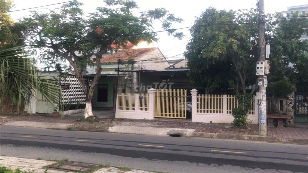 Đất mặt tiền đường Tế Hanh, Trương Quang Trọng, 181m² giá 5.9 tỷ - Vị trí đắc địa gần sông Trà Khúc!