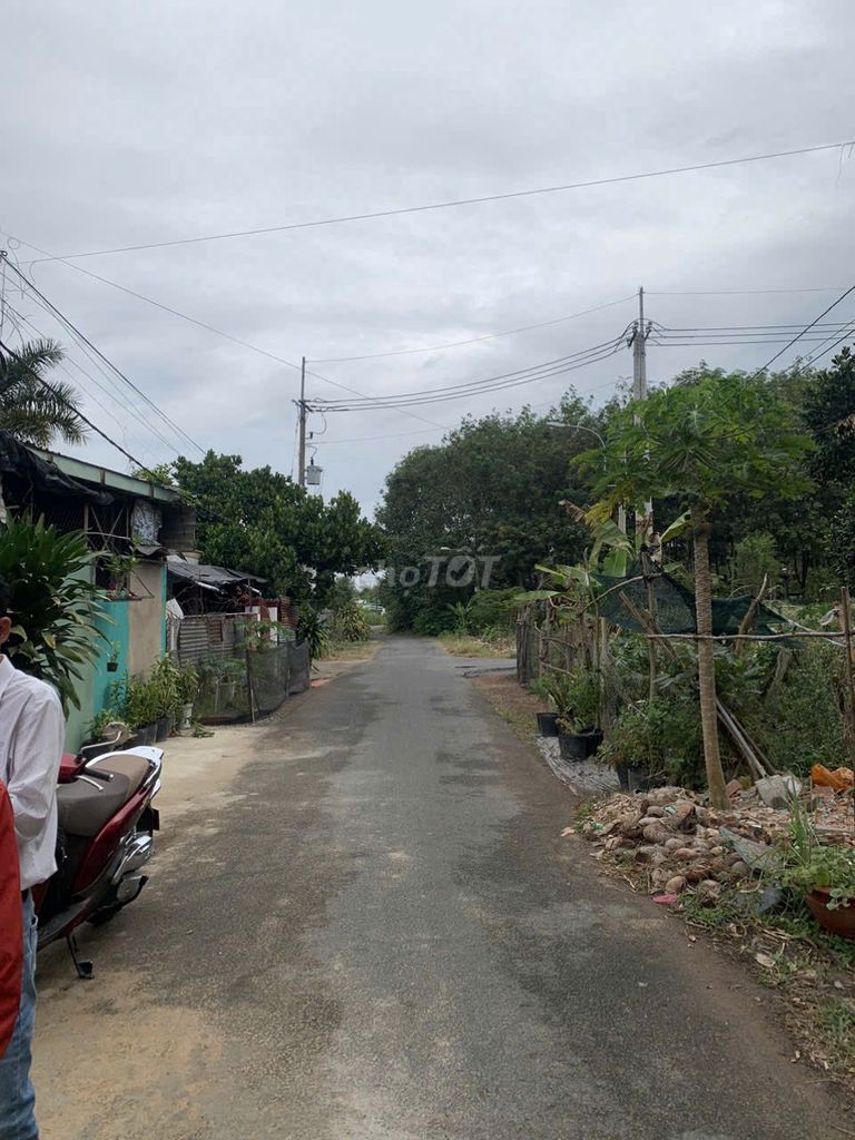 Đất thổ cư 200m² tại Nhuận Đức, Củ Chi - Giá chỉ 2.35 tỷ, đầu tư sinh lời!