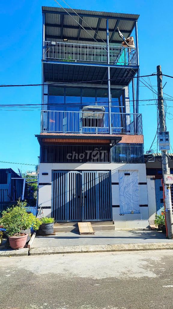 Cho thuê mặt bằng kinh doanh tầng 2 tại Điện Ngọc - Diện tích 40m² giá 4 triệu - Thiết kế hiện đại!