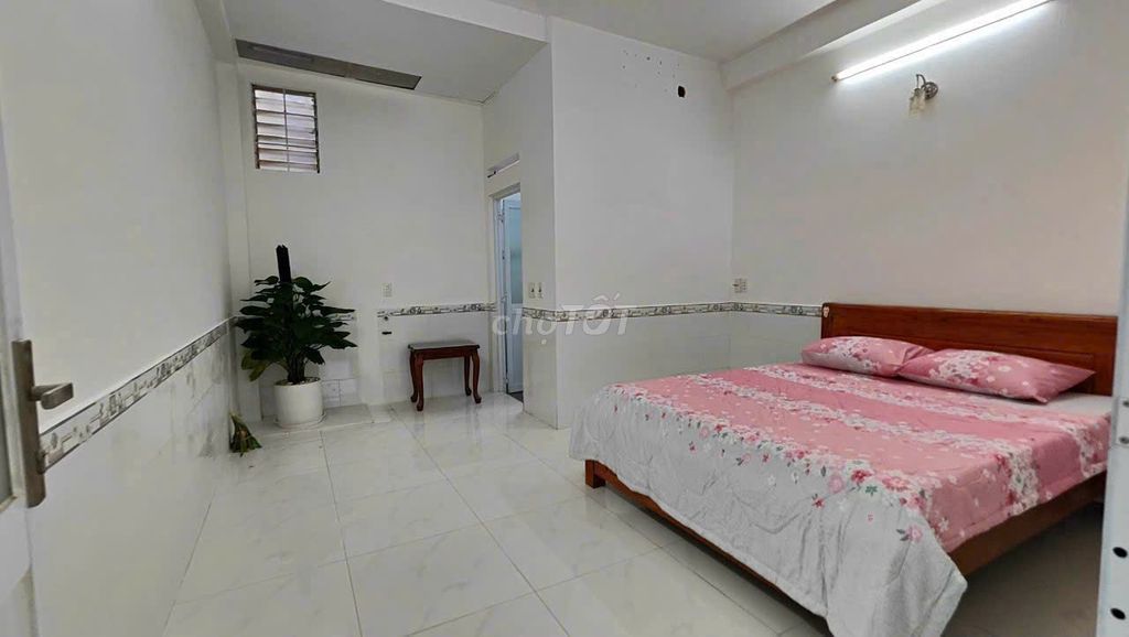 Nhà riêng cho thuê Phường Bến Thành, Quận 1, 55m², giá 15 triệu - Không gian sống lý tưởng!