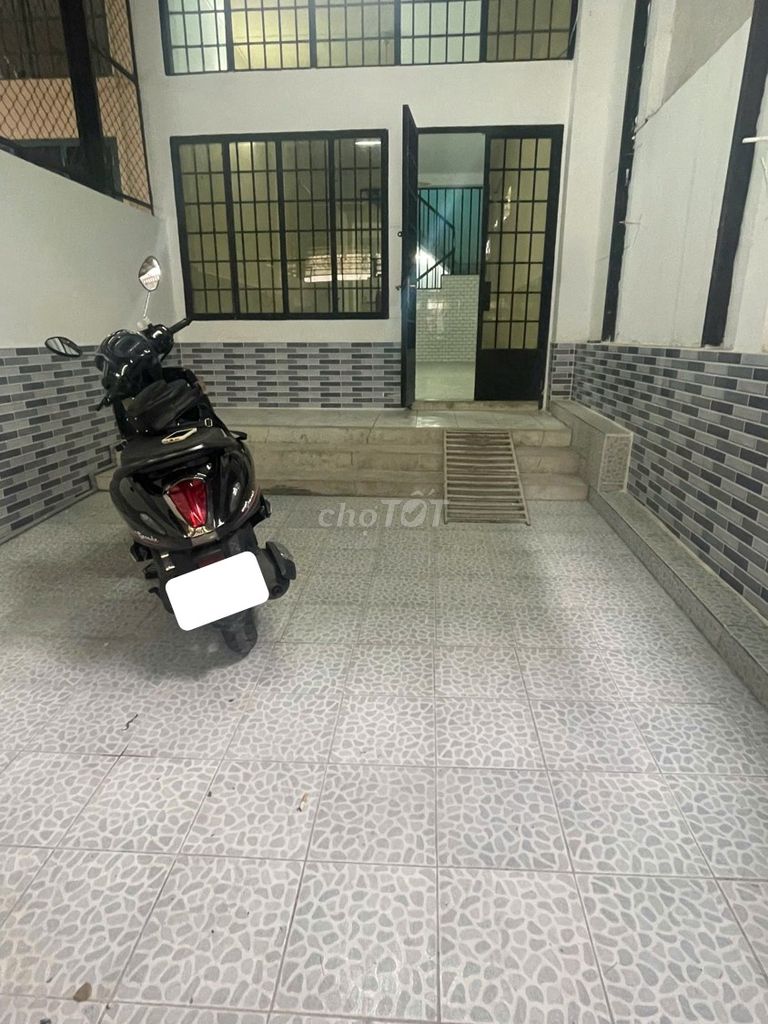 Nhà nguyên căn Nguyễn Công Hoan 92m² giá 13.5 triệu - Chính chủ, không qua trung gian!