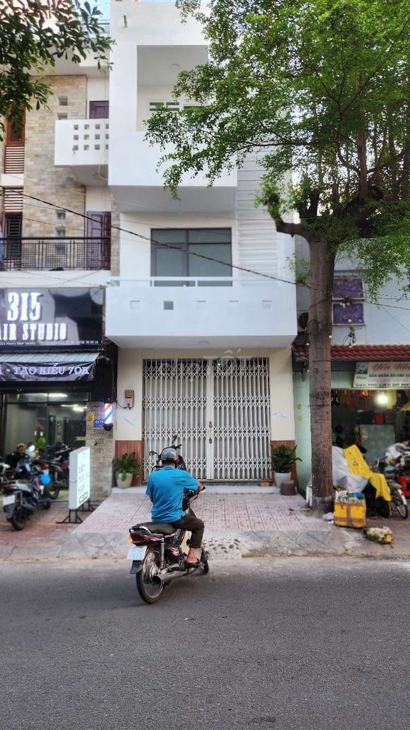Nhà nguyên căn mặt tiền Võ Thị Nhờ, Q7 - 60m² giá 32 triệu, vị trí đắc địa kinh doanh!