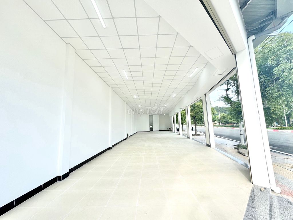 Cho thuê nhà vị trí vàng tại Long Hải 242m² - Kinh doanh thuận lợi ngay ngã 5