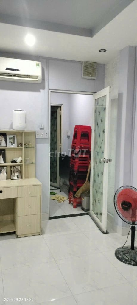 Cho thuê phòng trọ 16m² tại Quận 10 - Giờ giấc tự do, nội thất đầy đủ!