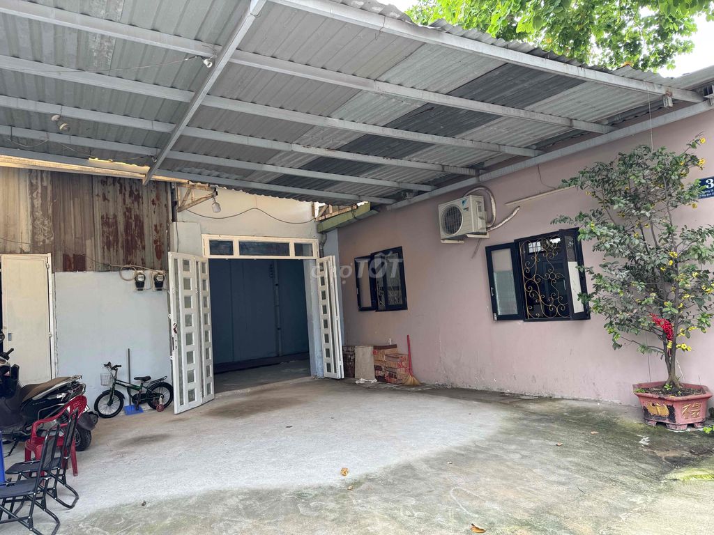 Cho thuê văn phòng công ty 130m² tại Thủ Đức chỉ 11 triệu - Khu vực an ninh, giao thông thuận tiện!