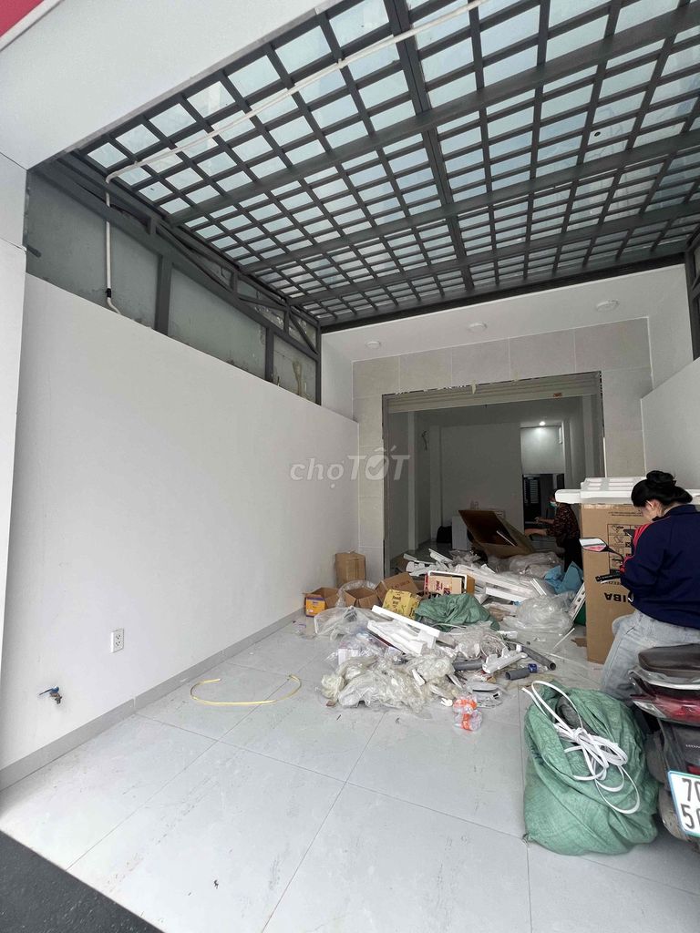 Mặt bằng cho thuê Nguyễn Oanh 60m² giá 15 triệu - Kinh doanh đa dạng ngay mặt tiền!