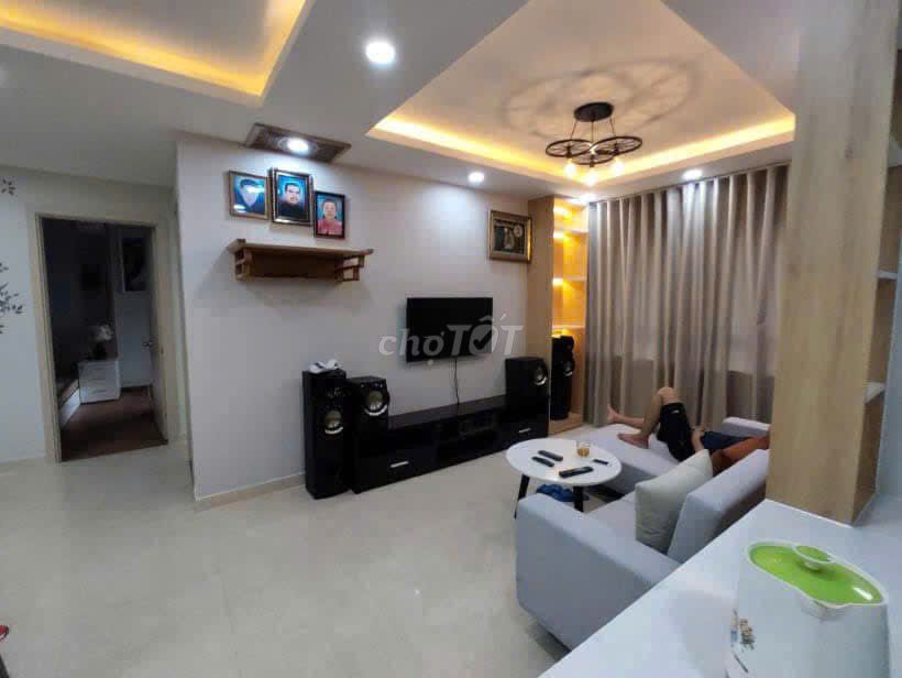 Chung cư Carillon 5 Tân Phú 90m² giá 13.5 triệu - Nội thất cao cấp, thiết kế thoáng mát!