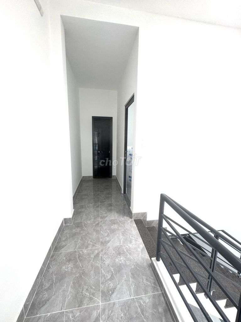Nhà cho thuê quận 12, 75m² giá 13.5 triệu - Kinh doanh sầm uất!
