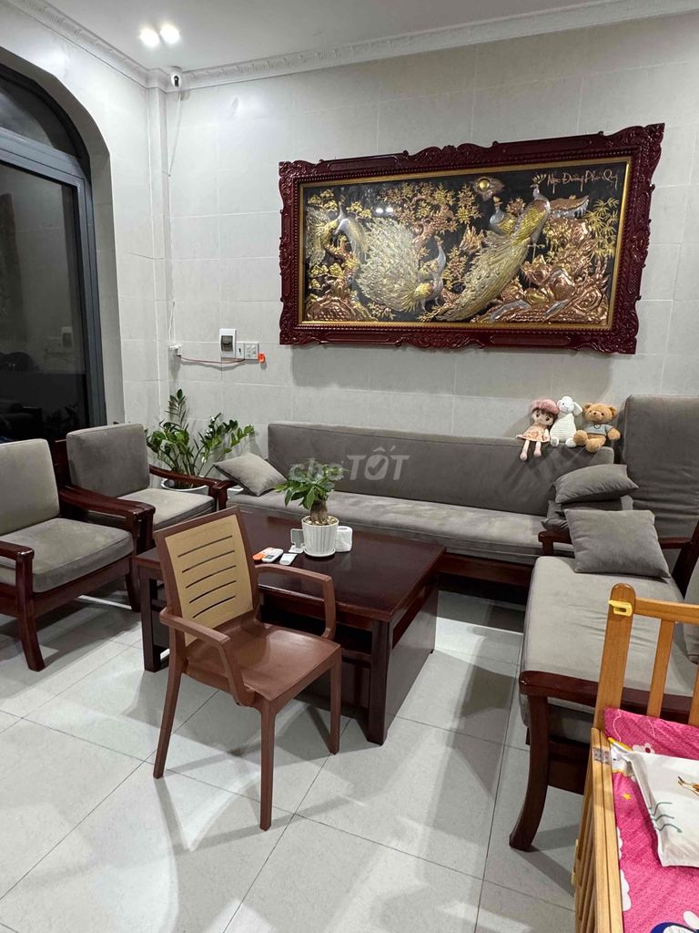 Nhà đẹp 1 trệt 1 lầu, 3 phòng ngủ gần Bệnh viện Nhi Đồng Cần Thơ - Full nội thất cao cấp!