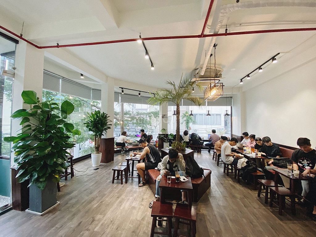 Sang nhượng quán cà phê 335m² tại Bình Thạnh - Lượng khách ổn định 200-300/ngày!