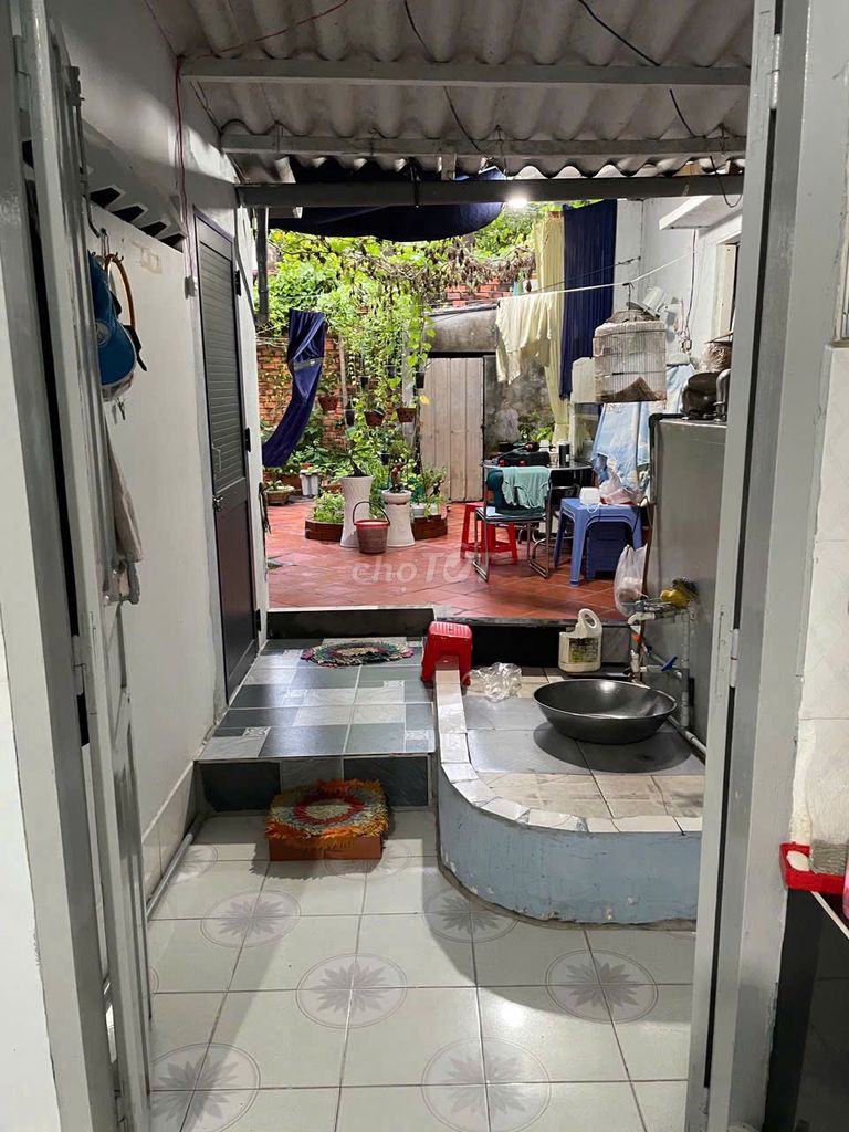 Nhà phố La Gi 122m² giá 1.7 tỷ - Chính chủ bán gấp!