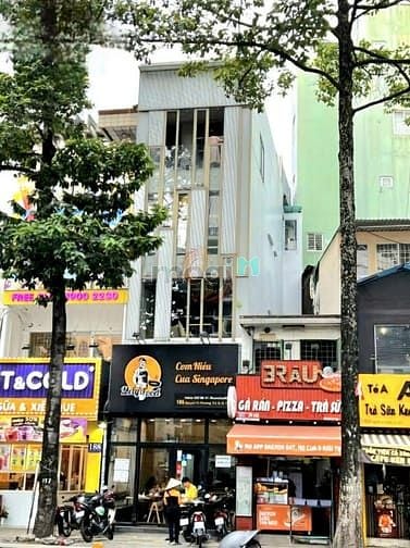 Nhà phố mặt tiền Nguyễn Tri Phương, Quận 10, 64m² giá 43 tỷ - Đầu tư sinh lợi hiệu quả!