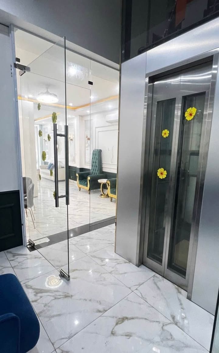 Nhà mặt tiền Điện Biên Phủ, Thanh Khê 100m² giá 17.8 tỷ - Thiết kế hiện đại, đầy đủ công năng!