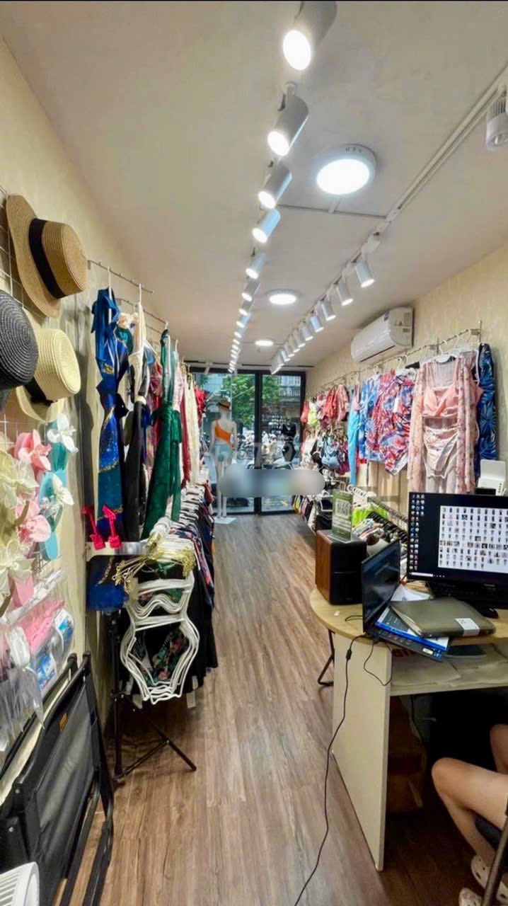 Cho thuê nhà phố Huế, quận Hai Bà Trưng 25m² giá 17 triệu - Vị trí đắc địa cho kinh doanh!