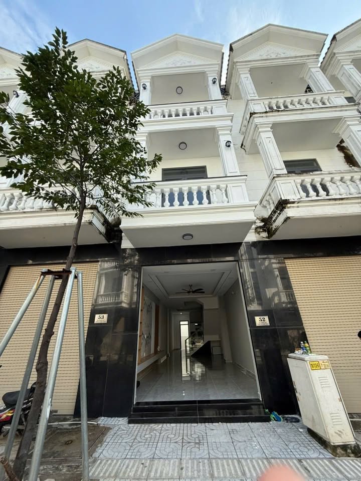 Nhà hoàn công 72m² tại Lái Thiêu, Bình Dương - Giá 7 tỷ, tiện ích đầy đủ!