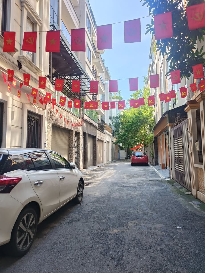 Nhà khu phân lô Xuân La Tây Hồ 86m² giá thỏa thuận - Thiết kế hiện đại, gara ô tô 7 chỗ!