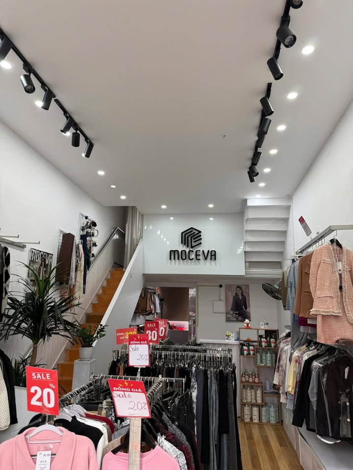 Nhà 3 tầng chính chủ tại Việt Trì 66,7m² giá 8 tỷ - Phù hợp cho kinh doanh!