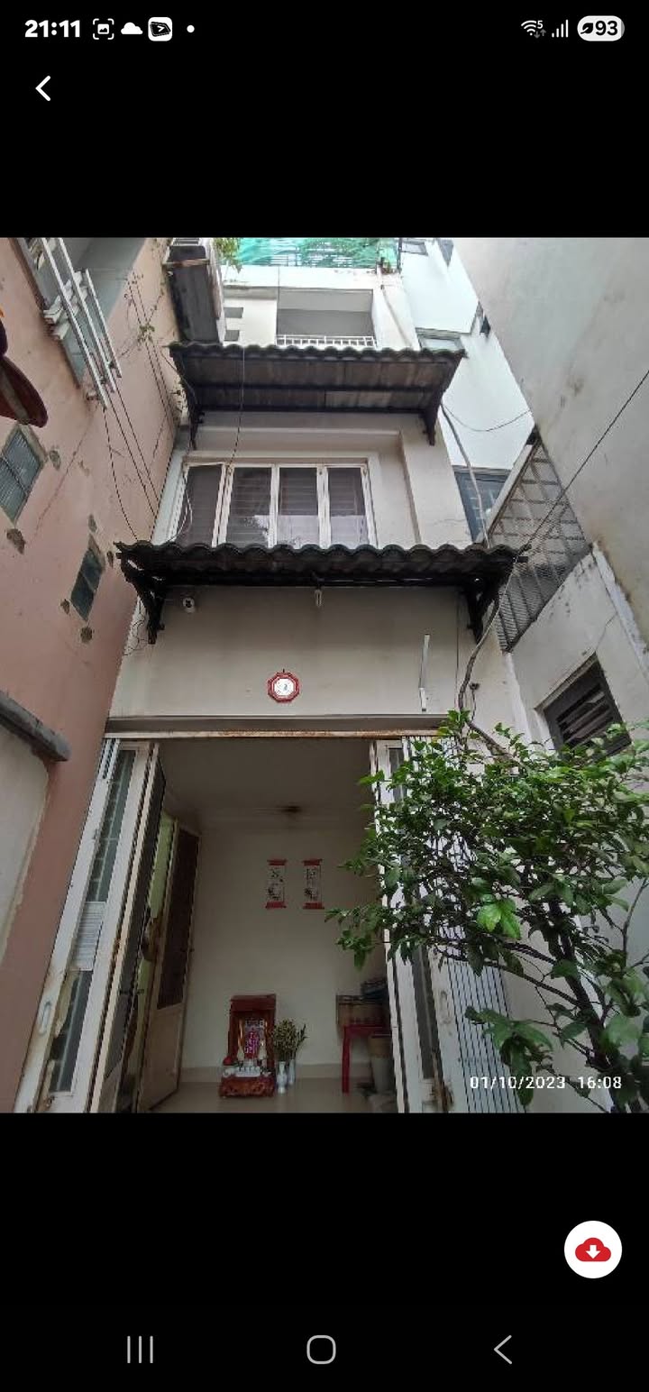 Bán nhà Cách Mạng Tháng 8, phường 10, quận 3, 47.5m² giá 8 tỷ - Khu vực sầm uất, tiện ích đầy đủ!