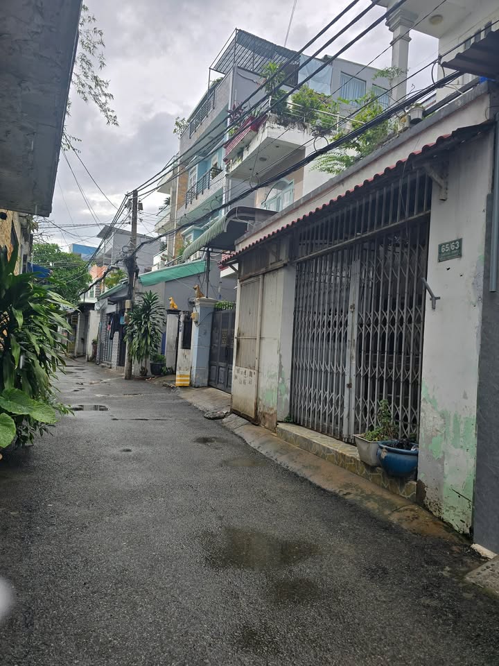 Nhà phố Hiệp Bình Chánh 80m² giá 4 tỷ - Vị trí mặt tiền kinh doanh thuận lợi!