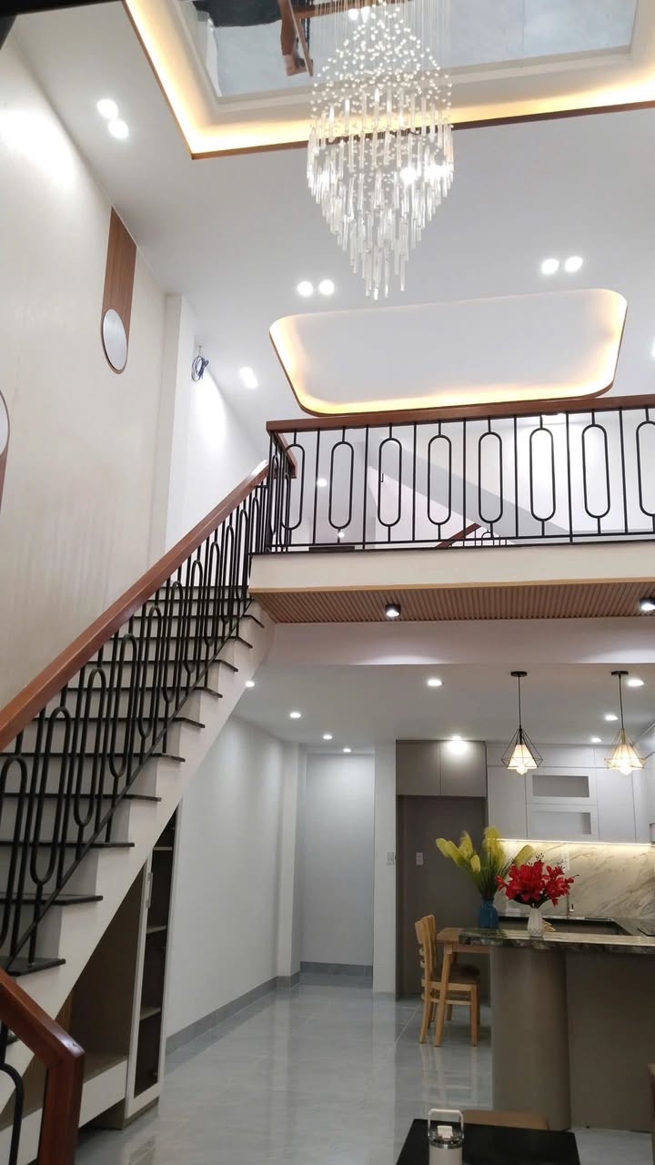 Nhà riêng Đà Nẵng 72,5m² giá 4.95 tỷ - Gần trường học và chợ