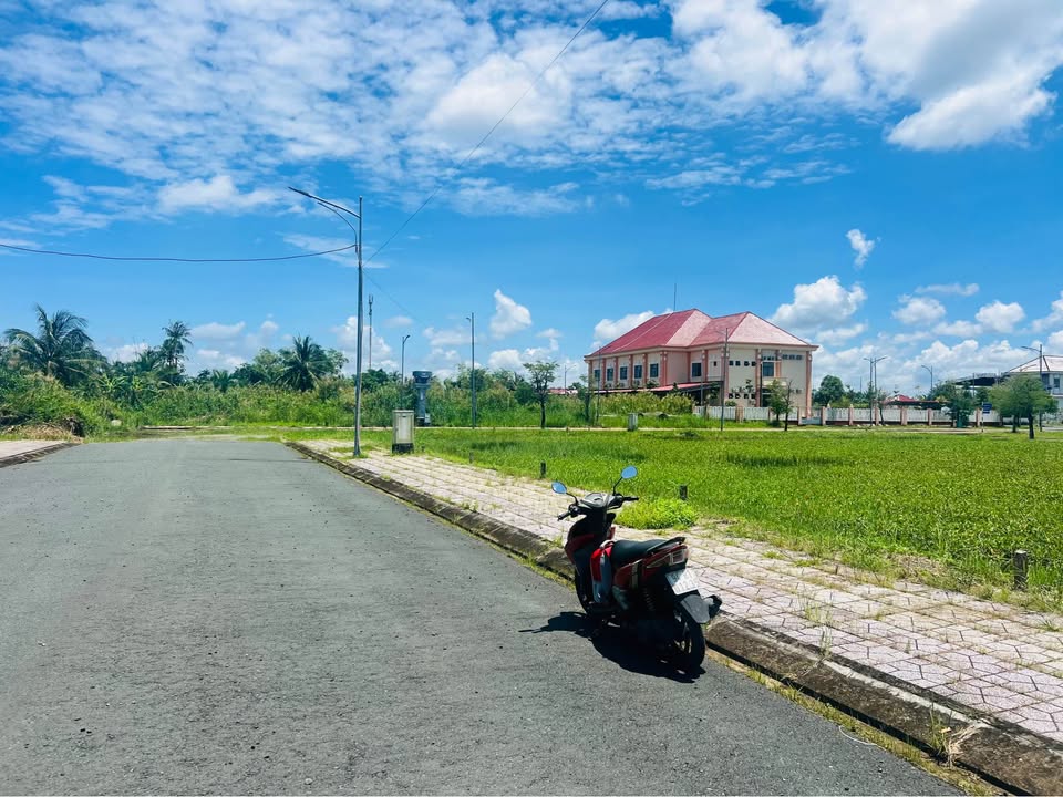 Đất nền KĐT Happy Home Cà Mau 100m² giá 1.1 tỷ - Sổ hồng chính chủ!