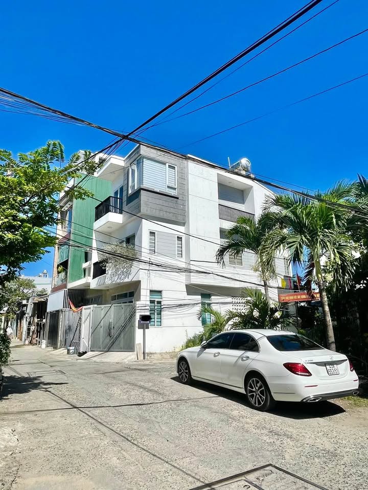 Nhà cho thuê 3 tầng mặt kiệt ô tô Nguyễn Đình Tựu 55m² giá 11 triệu - Sẵn sàng vào ở!