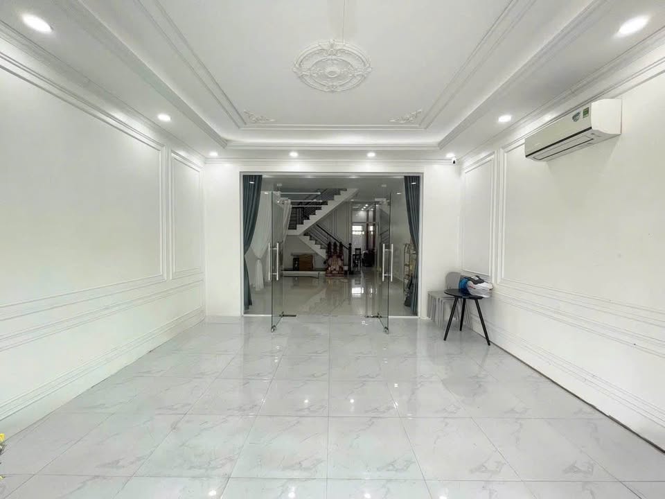 Nhà phố 3 tầng KĐT Tây Bắc Rạch Giá 100m² giá 4 tỷ - Sẵn sàng vào ở ngay!