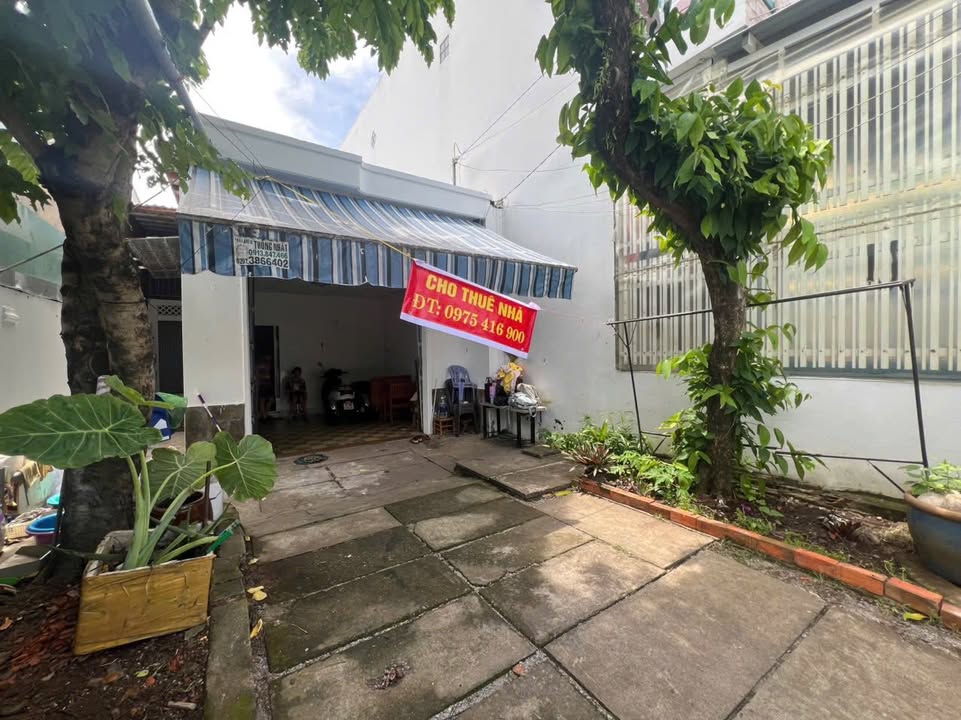 Nhà mặt tiền đường Chu Văn An, Rạch Giá, 77m² chỉ 3.5 triệu - Không thể bỏ lỡ!