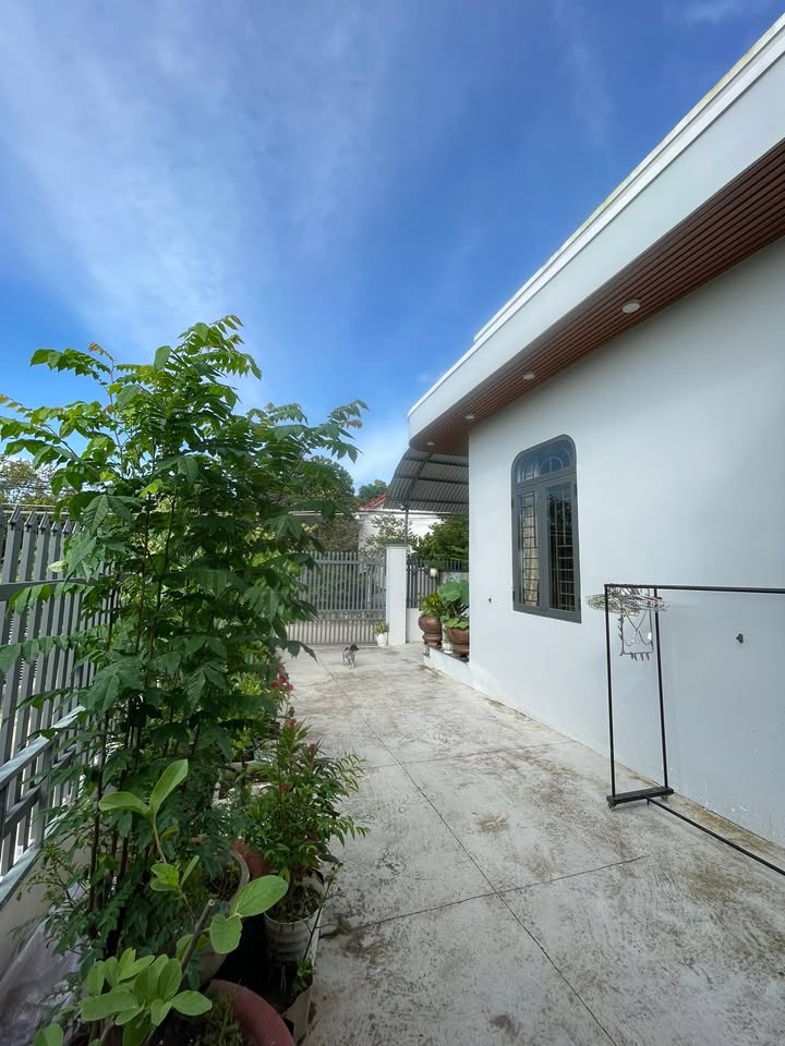 Nhà riêng Thôn 2, Diên Phú, Diên Khánh 150m² giá 1.95 tỷ - Đẹp, tiện nghi, sẵn sàng ở!