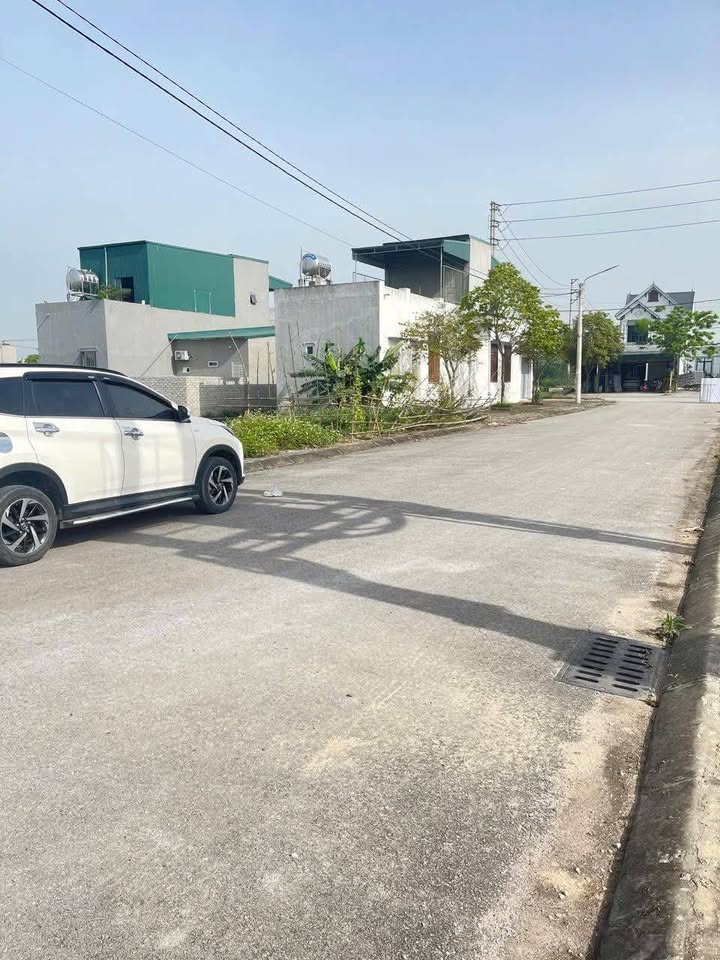 Đất nền Tân Phong 125m² giá chỉ 1.2 tỷ - Vị trí đắc địa gần trung tâm!