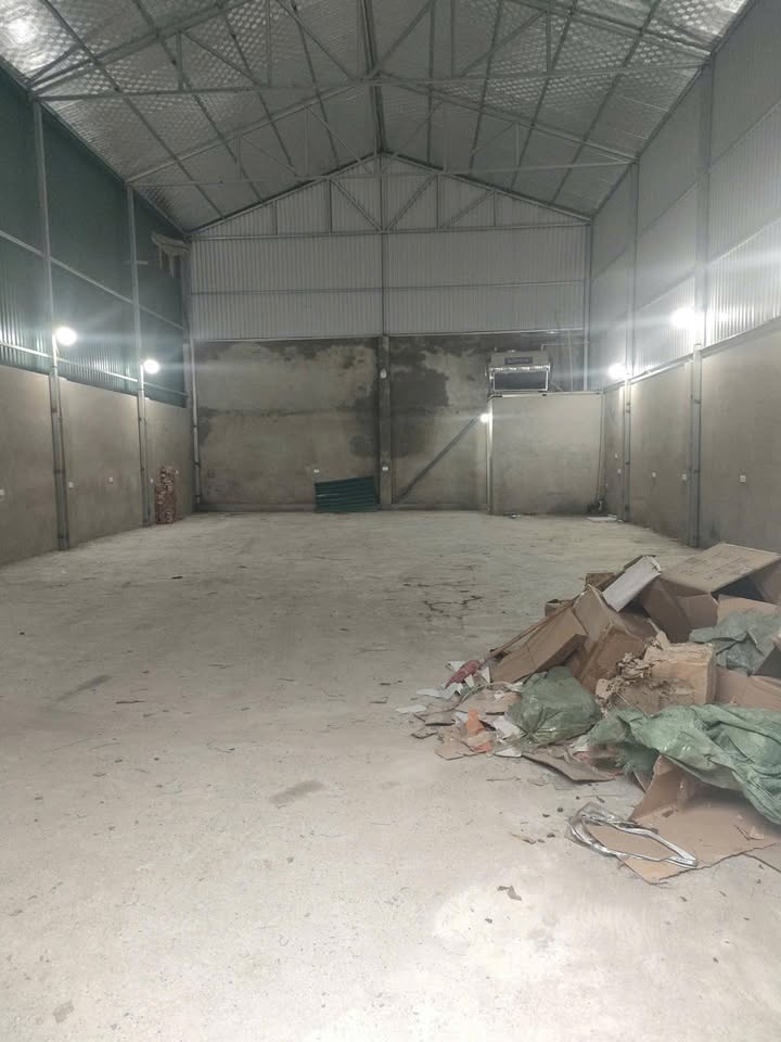 Kho xưởng cho thuê 150m² tại Cự Khối, Long Biên - Giá 12 triệu/tháng