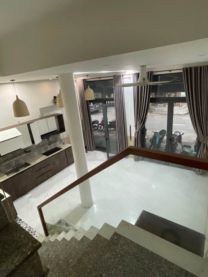 Nhà mặt tiền Ngô Gia Cát, Quận Thanh Khê 43m² giá 5.48 tỷ - Chính chủ bán gấp!